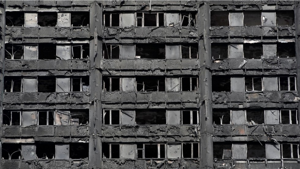 ยอดเหยื่อไฟไหม้ตึกเกรนเฟลล์ทะลุ 70 ศพ  อาจพุ่งแตะหลักร้อยในไม่ช้า
