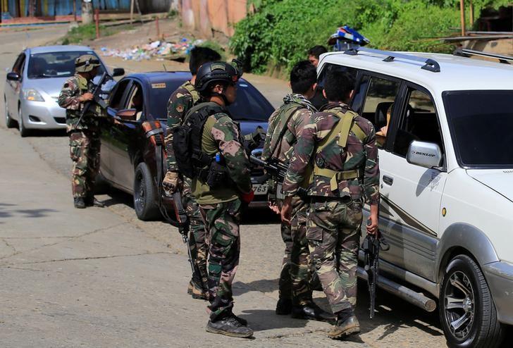 กองทัพปินส์ พบยาบ้าในเมืองมาราวี ซิตี้ มูลค่ากว่า 170 ล้าน ชี้ กลุ่มติดอาวุธเมาเตพัวพันค้ายา
