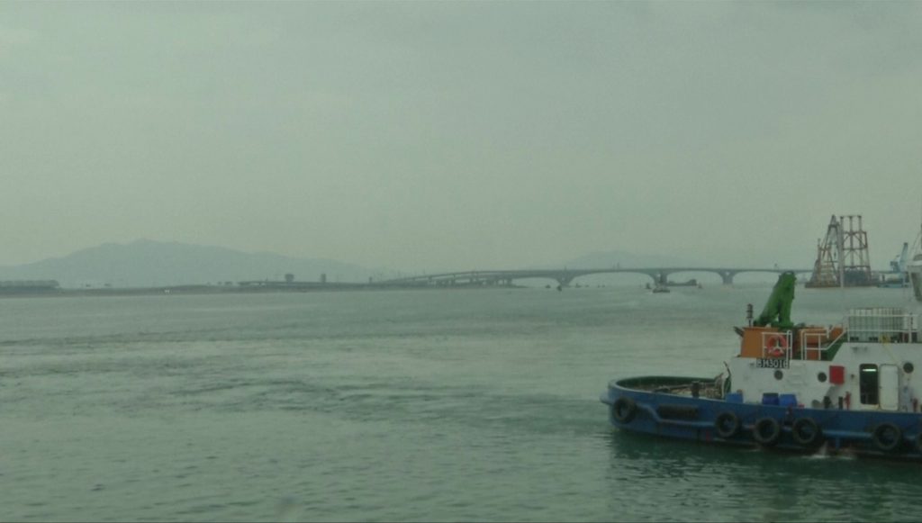 จีนเปิดใช้สะพาน