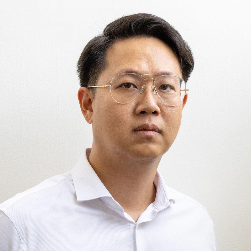 นายคริส โปตระนันทน์