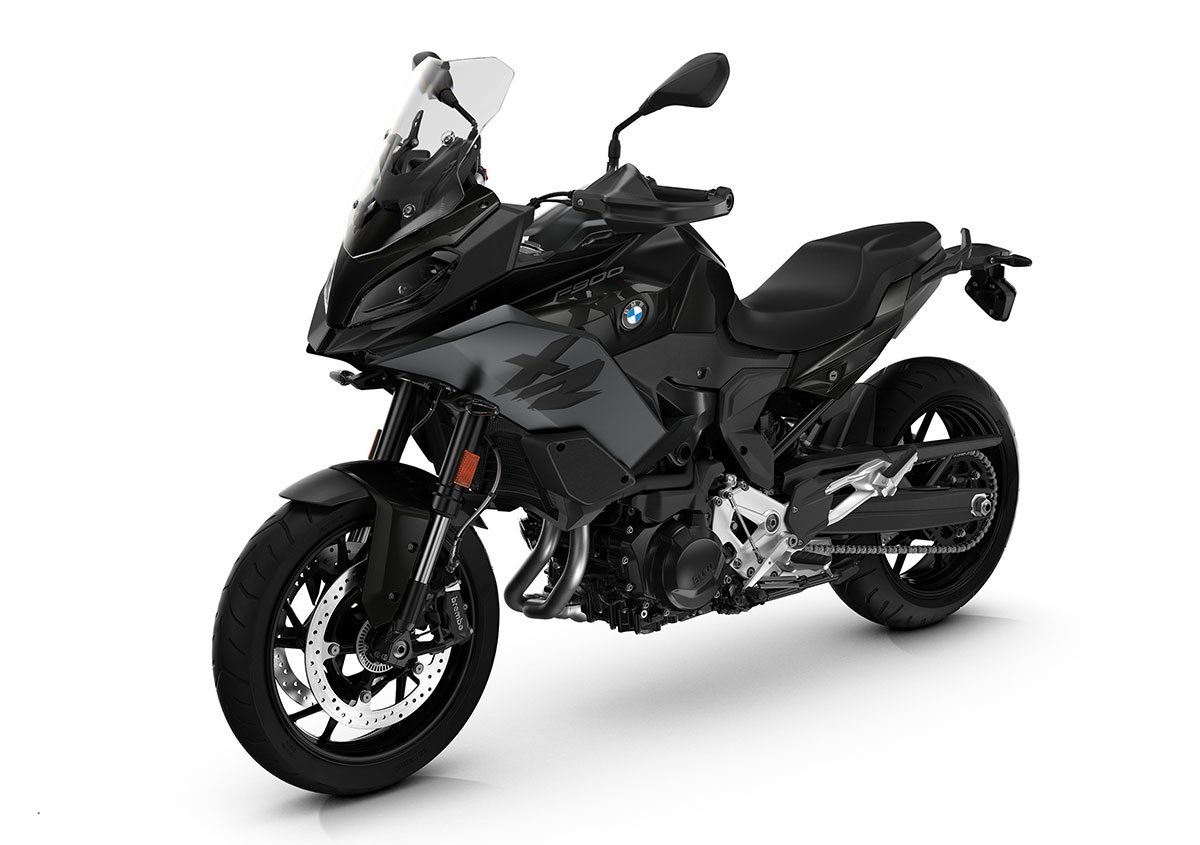 the-new-bmw-f-900-xr-(1)