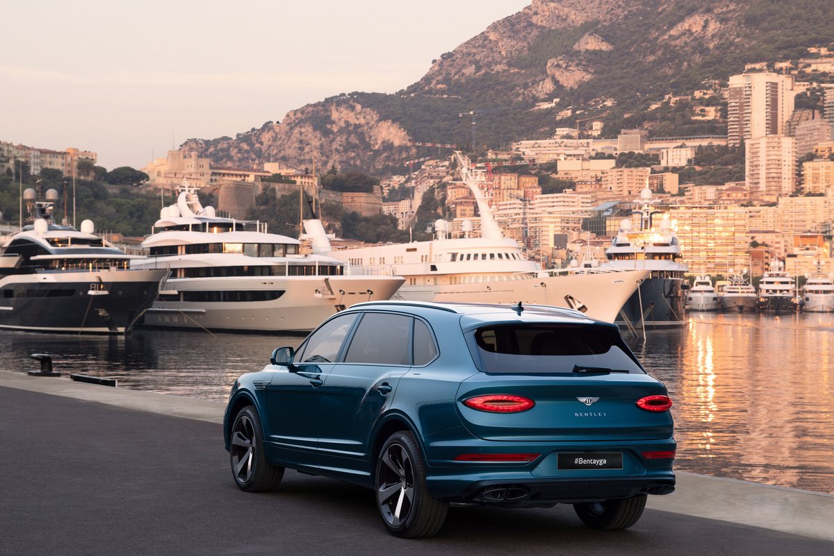 Bentayga EWB Azure Riviera Collection 