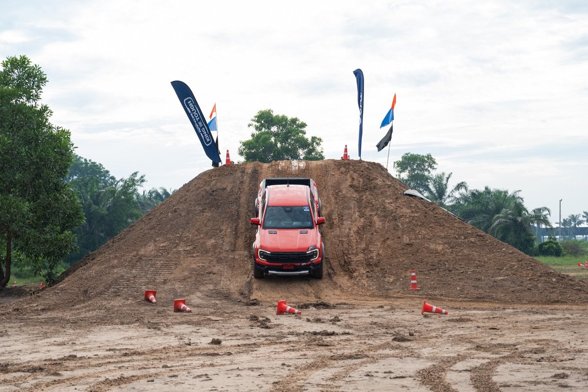 Ford king of tough suratthani