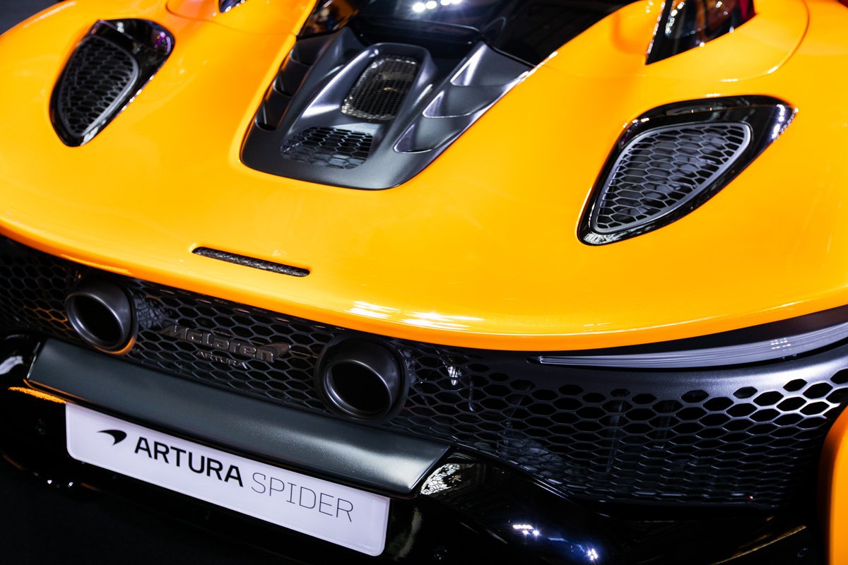 McLaren Artura Spider