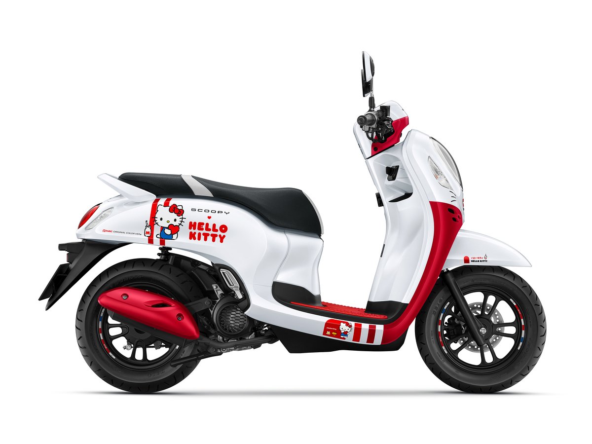 Honda Scoopy Hello Kitty Limited Edition