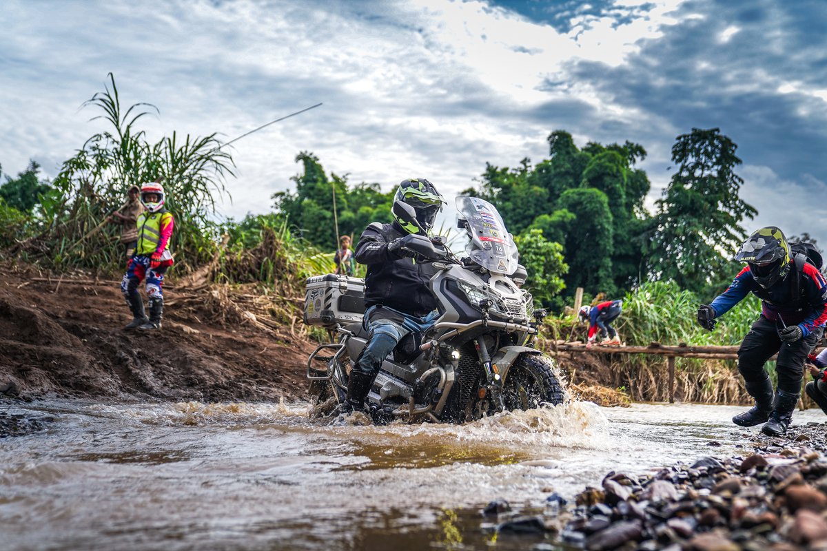 Thai Honda xventure 2024