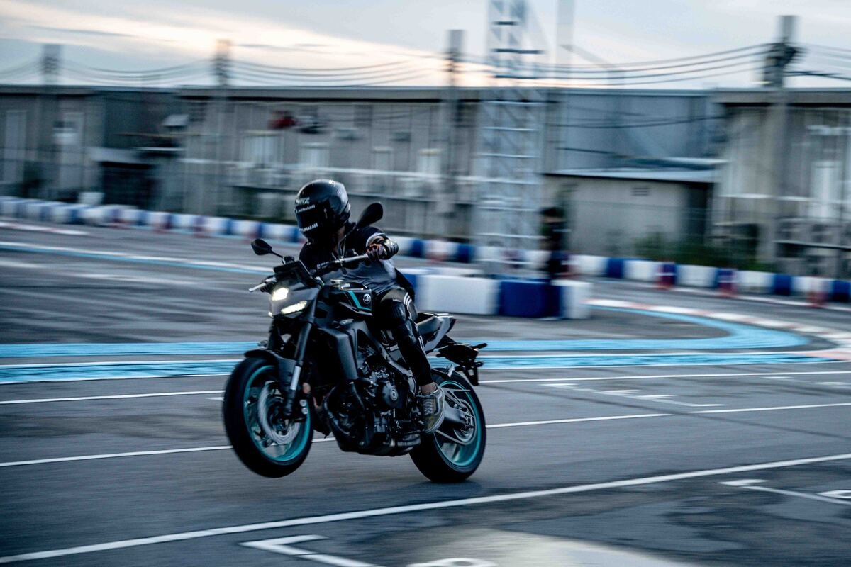 yamaha DARK SIDE MIDNIGHT TEST