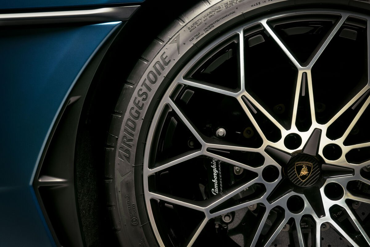 Bridgestone ยางติดรถ Lamborghini Temerario