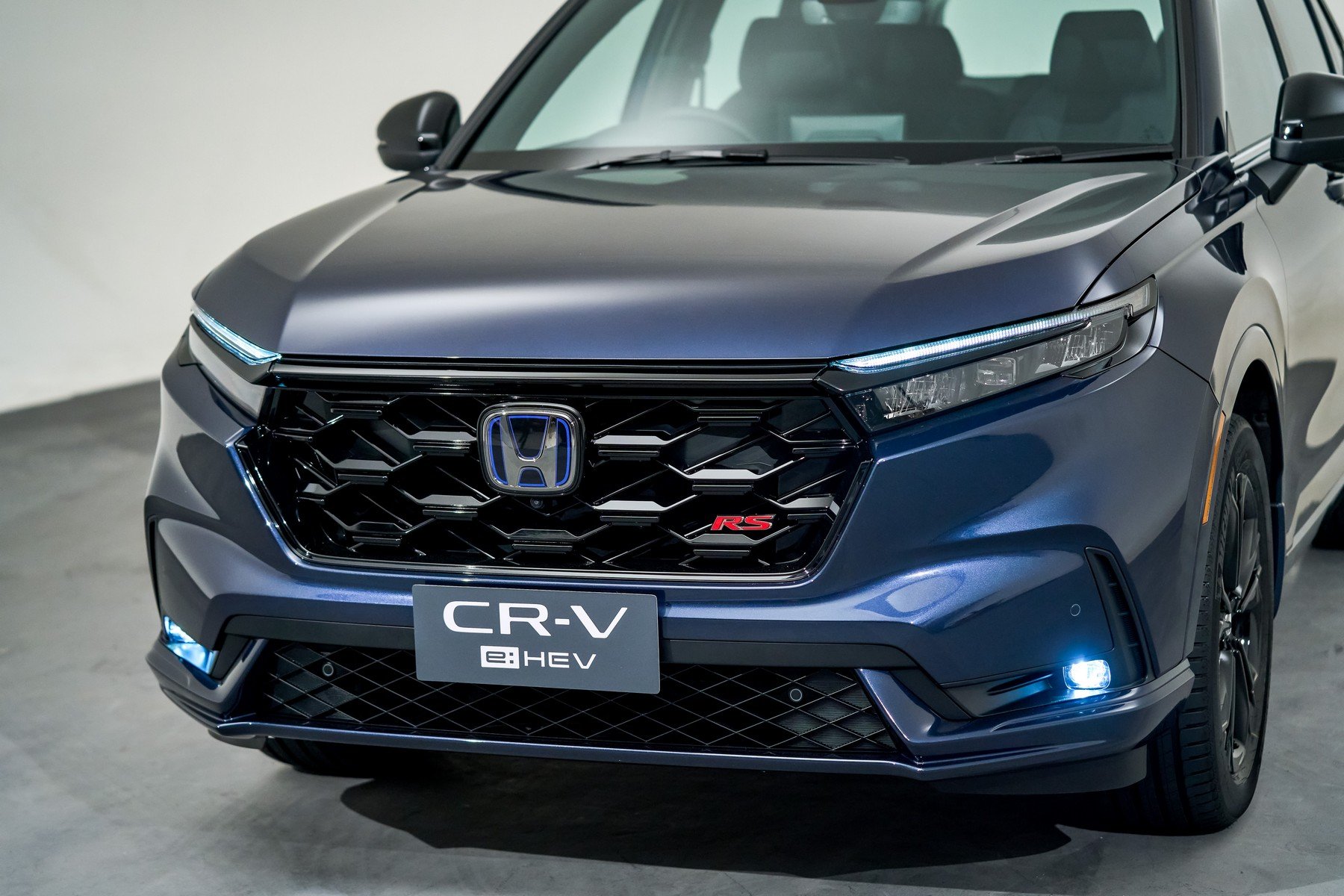 NEW Honda CR-V e:HEV RSกระจังหน้า