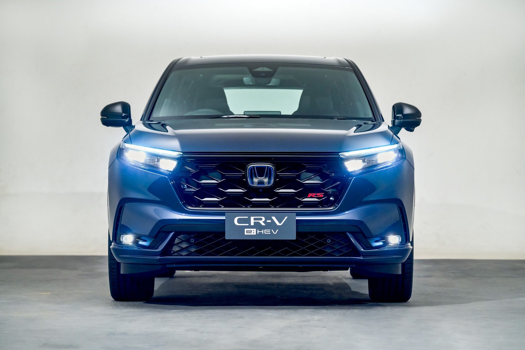 NEW Honda CR-V e:HEV RS ด้านหน้า