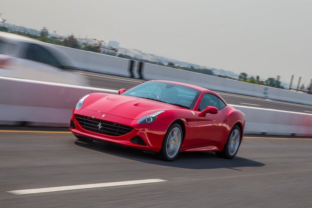 Ferrari California T