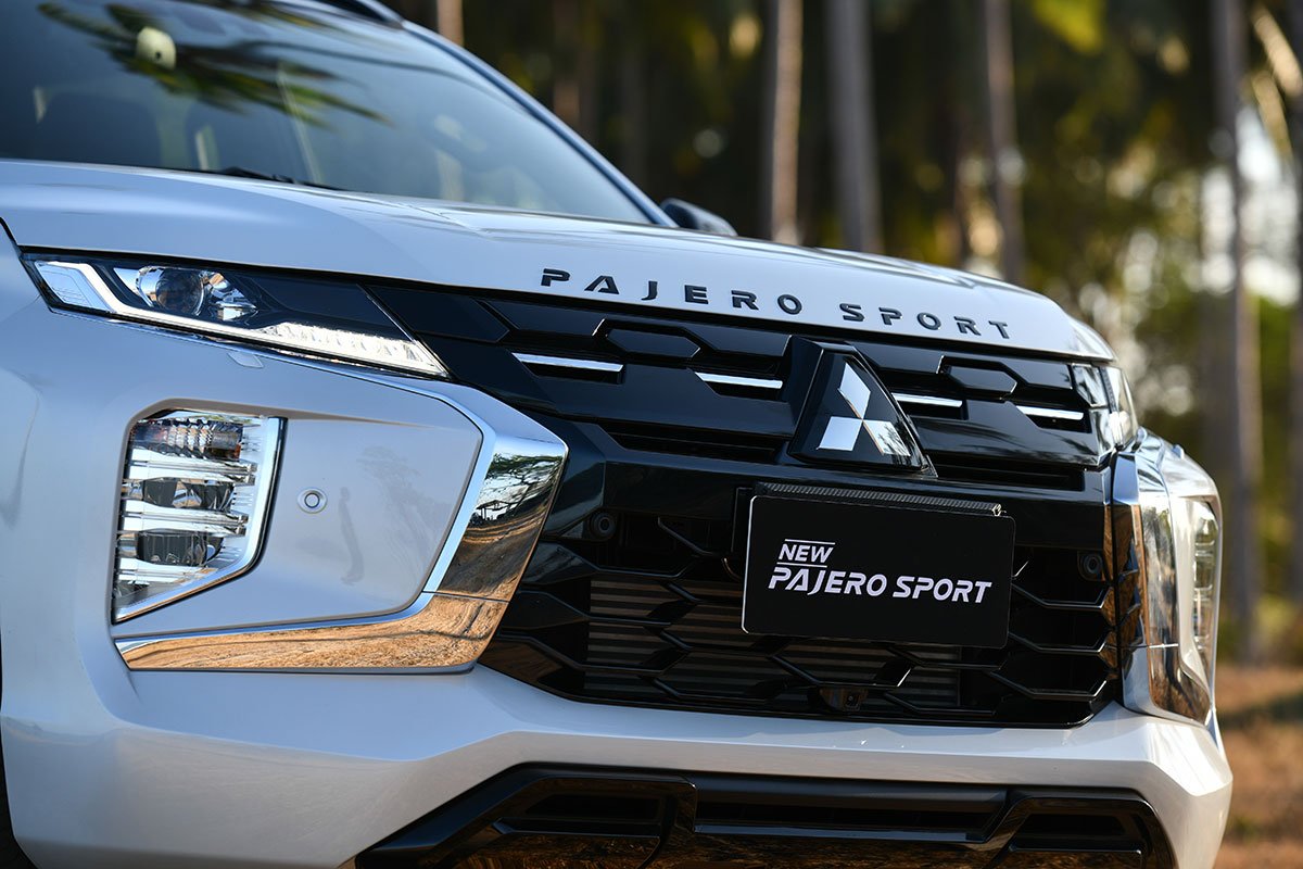 NEW Mitsubishi Pajero Sport 2024 กระจังหน้า