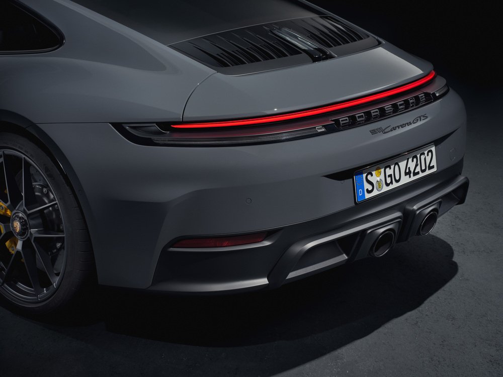 911 Carrera GTS and 911 Carrera