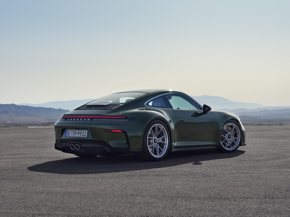 911 gt3 touring