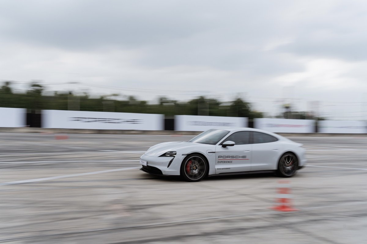 Porsche Driving Experience