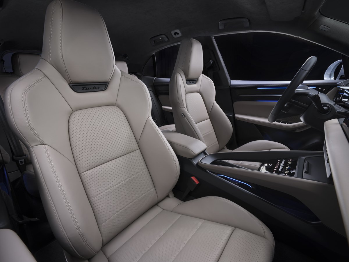 macan_turbo_interieur_002