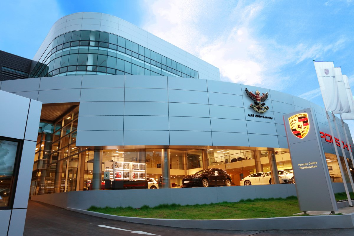 porsche centre pattanakarn