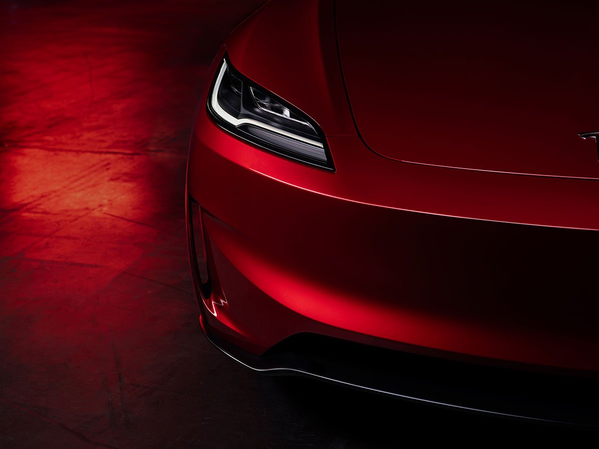 Tesla Model 3 รุ่น Performance ไฟหน้า