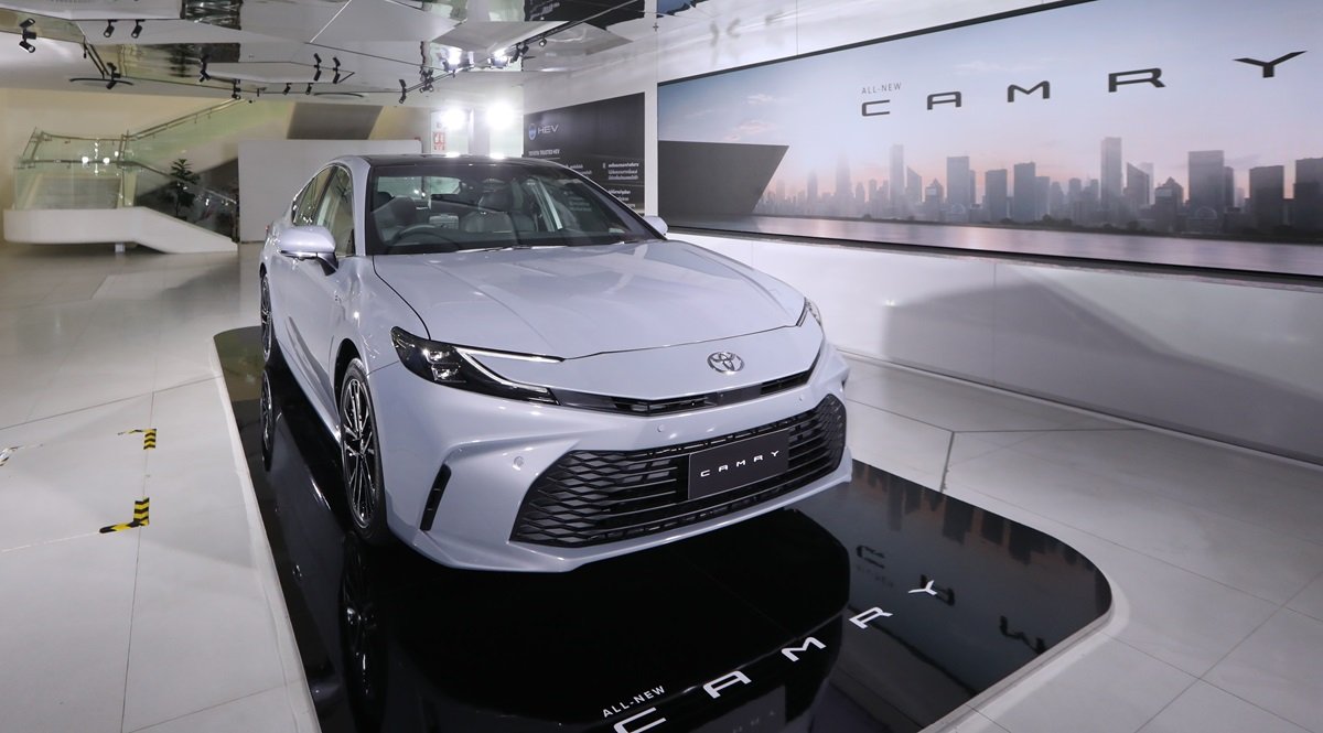 ALL-NEW TOYOTA CAMRY