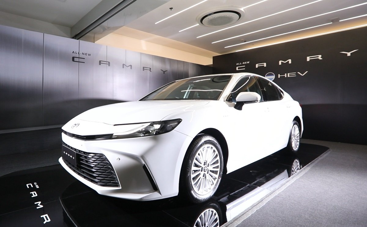 ALL-NEW TOYOTA CAMRY