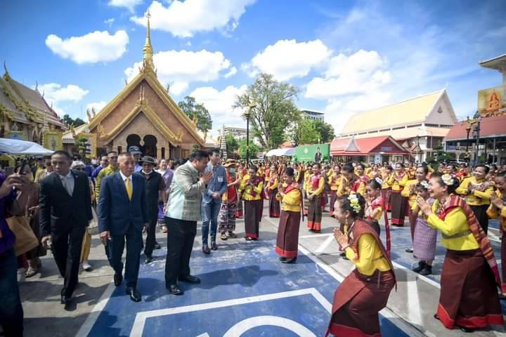 ท่านอ้น โพสต์ทำบุญวันเกิดครบ 43 ปี พี่น้องชาวอุบลฯต้อนรับอบอุ่น