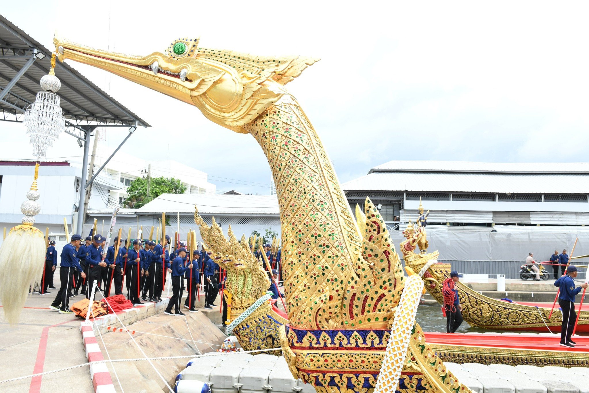 กองทัพเรือ พร้อมแสดงสาธิตการเห่เรือเฉลิมพระเกียรติ 28-29 ก.ค.นี้ ที่ท่าราชวรดิฐ