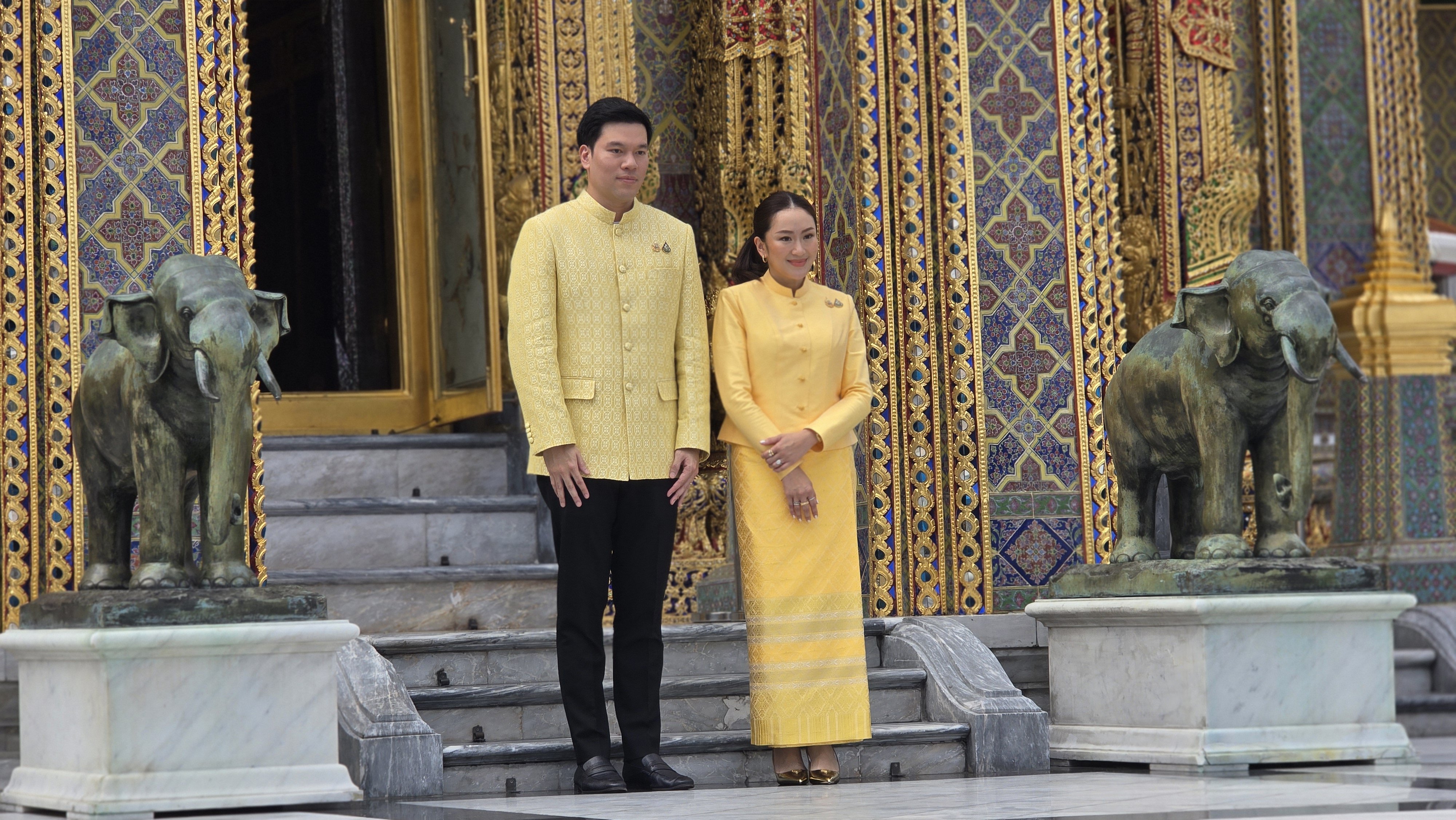 นายกฯพร้อมสามี เข้าเฝ้า สมเด็จพระสังฆราชฯ​ ก่อนปฏิบัติหน้าที่ทำเนียบฯวันแรก