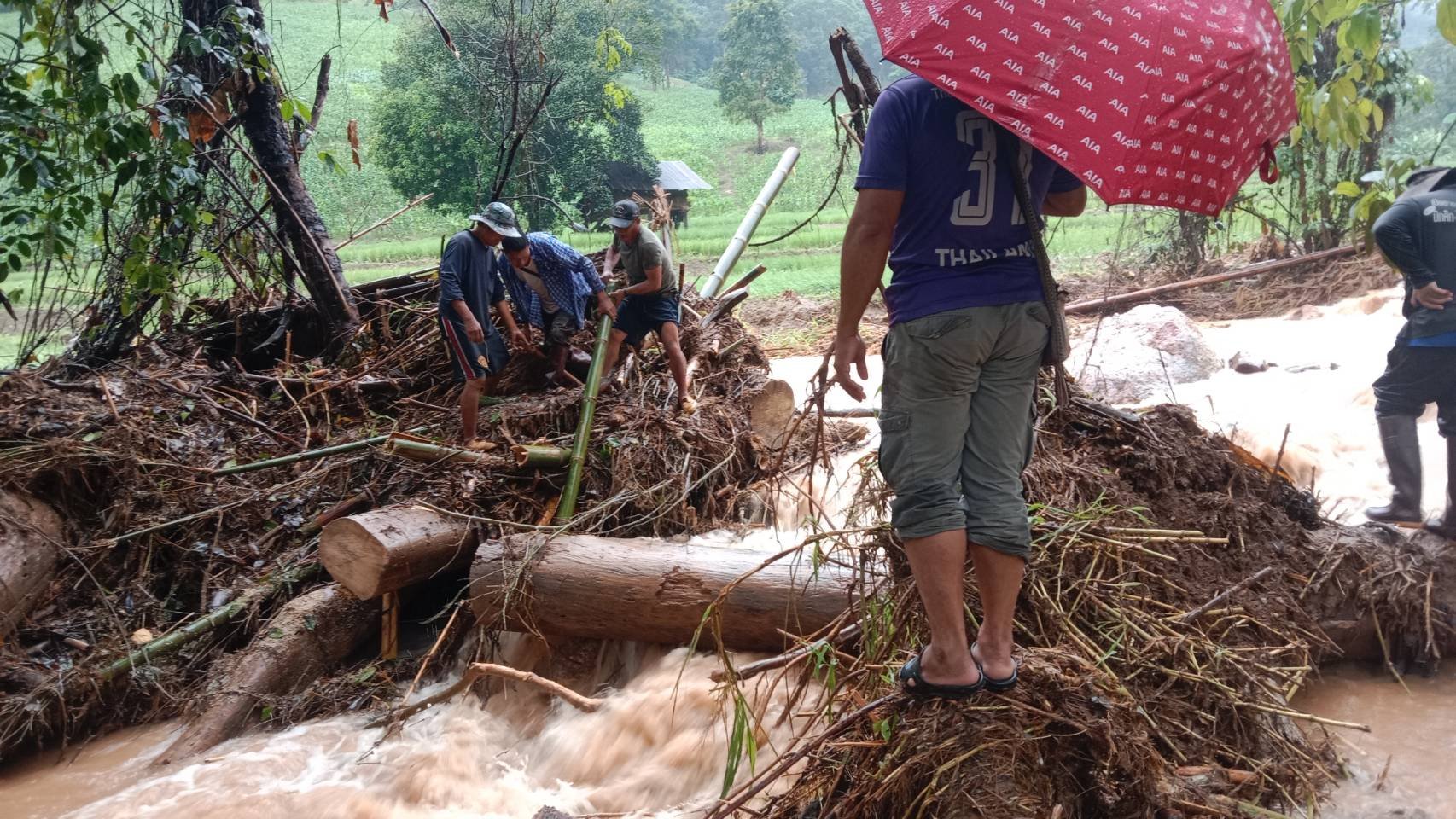 เตือน แม่ฮ่องสอน รับมืออุทกภัยระดับสีเหลือง หลังฝนตกหนักต่อเนื่อง 12 ชม.