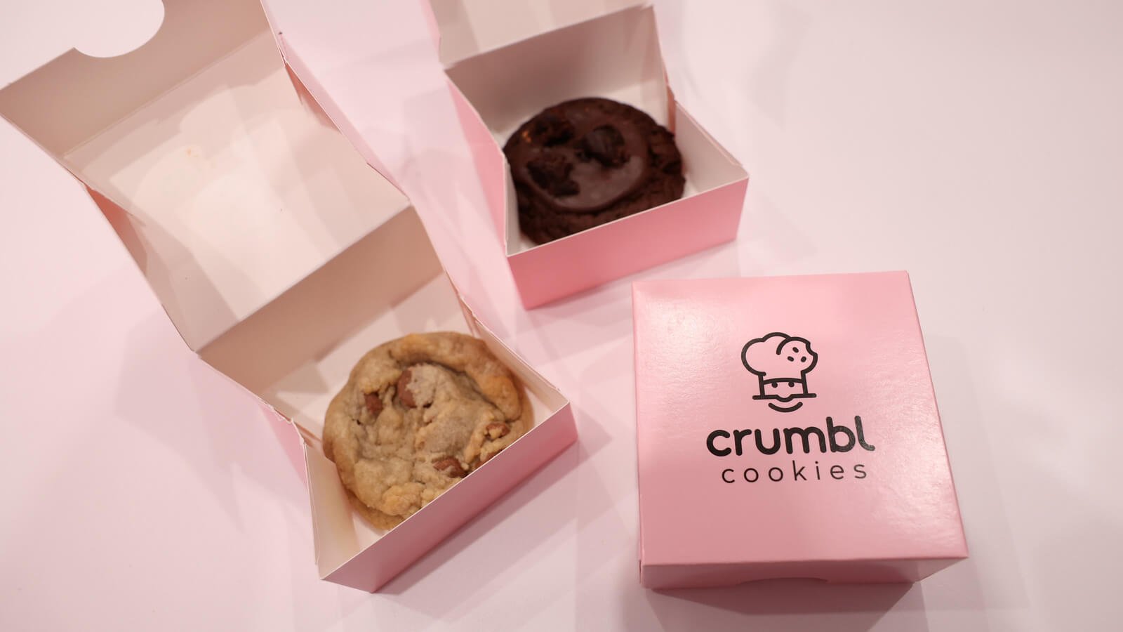 Crumbl แบรนด์คุกกี้ จากผู้ก่อตั้งที่ไม่เคยทำขนมแต่ขายได้ 3.3 หมื่นล้าน