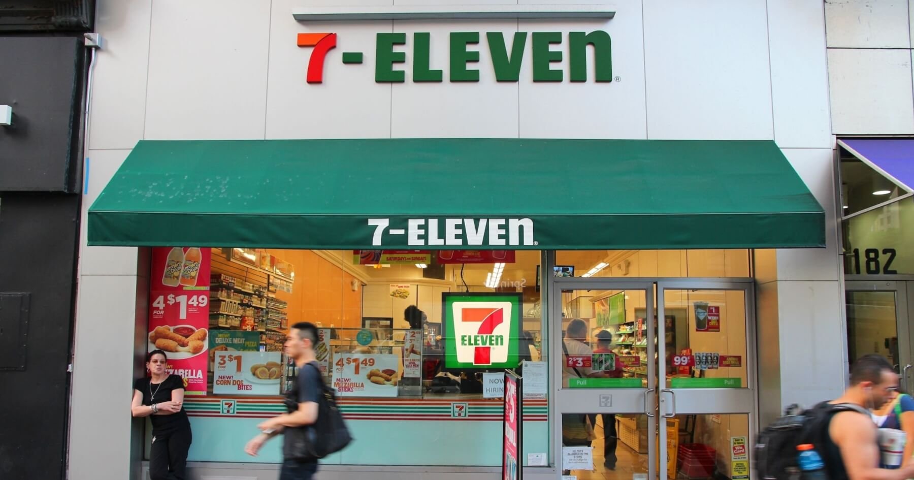 7-11 ญี่ปุ่นเปิดบริการใหม่ ส่งพิซซ่าร้อนๆ ถึงหน้าบ้าน