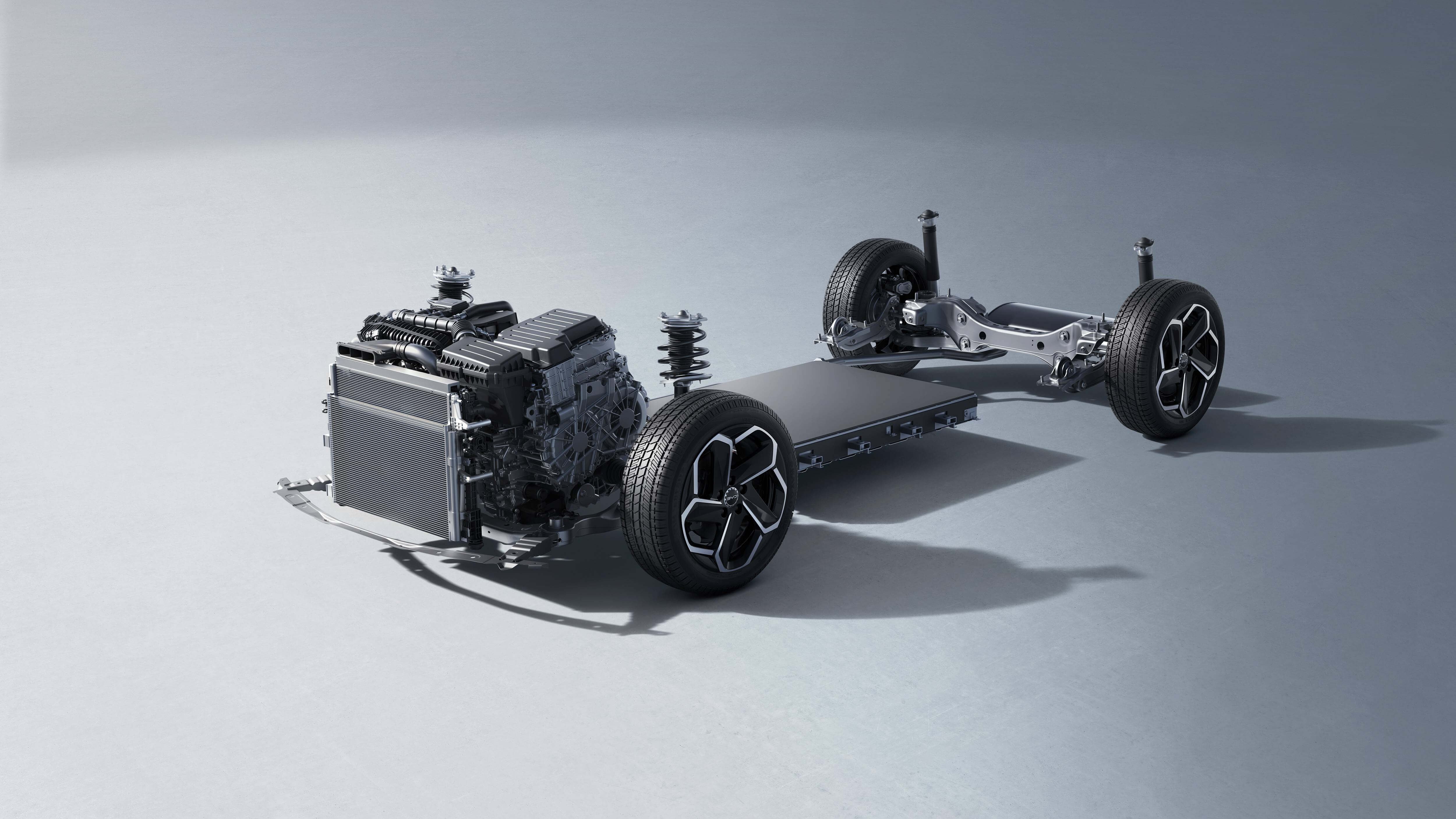 BYD เผยโฉมรถยนต์ปลั๊กอินไฮบริดรุ่นใหม่ วิ่งได้กว่า 2,000 กิโลเมตรต่อการชาร์จหนึ่งครั้ง