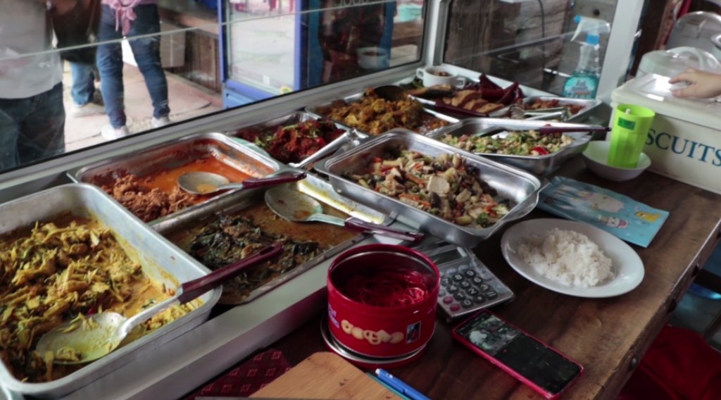 ร้านข้าวแกง