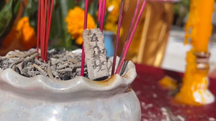 เลขธูปหลวงพ่อปากแดง เลขธูปหลวงพ่อปากแดง