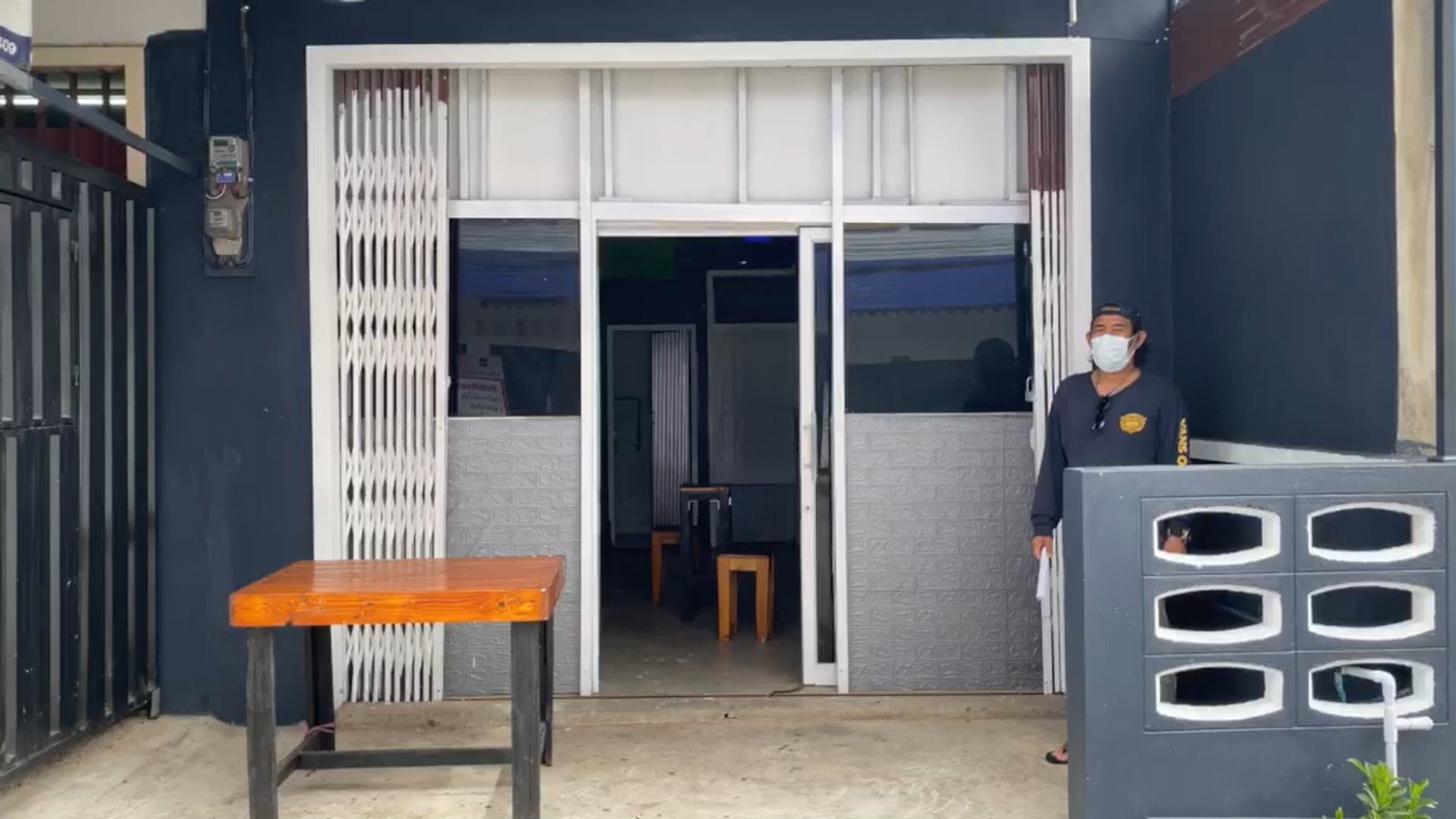 ร้องตำรวจชุดสืบเมืองสงขลา ขู่เรียกเงิน ระราน ขอค่าข้าว