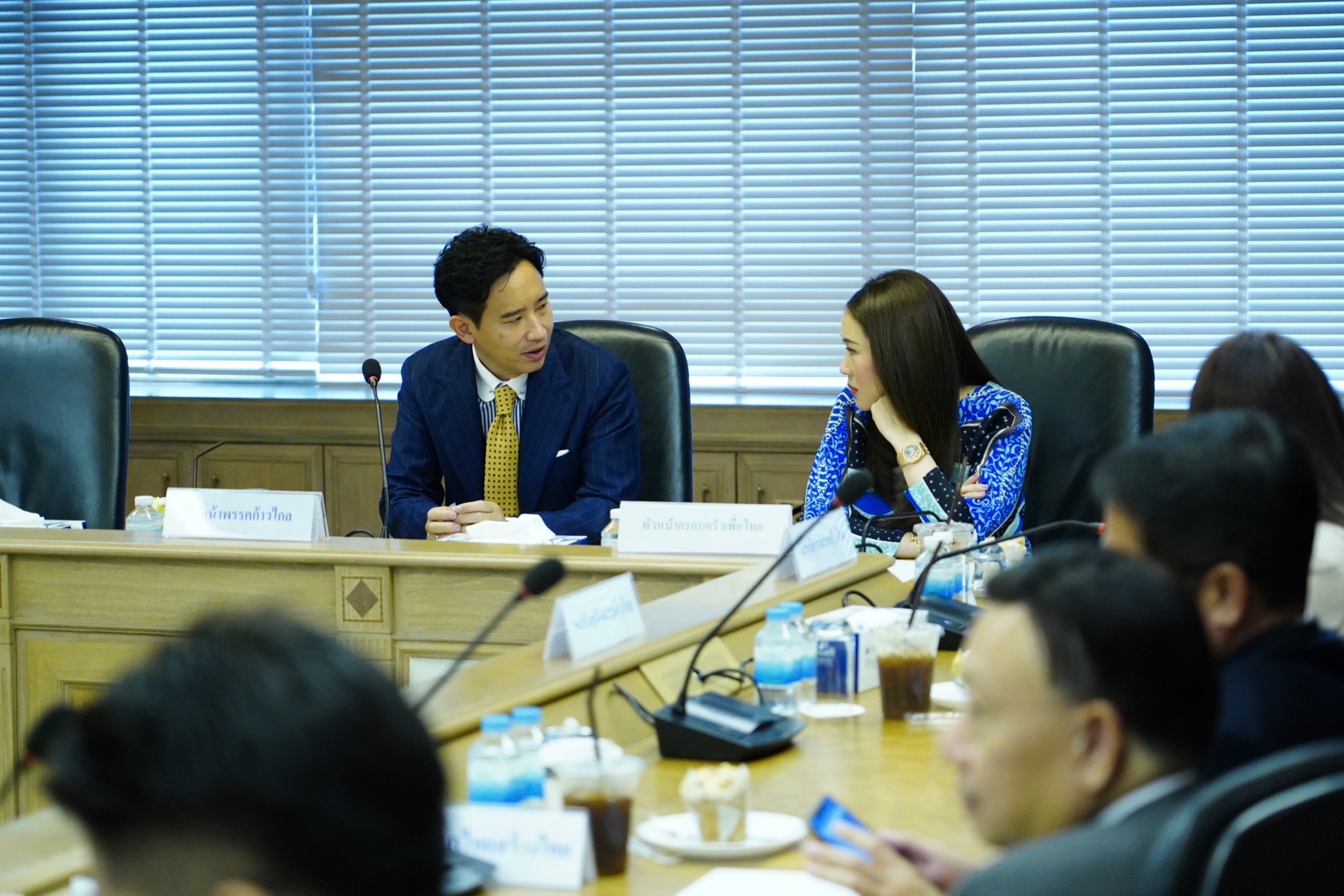 8 พรรค ร่วมประชุมจัดตั้งรัฐบาลครั้งที่ 2 ณ พรรคเพื่อไทย  เชื่อไม่มีปัญหาปมหุ้นไอทีวี