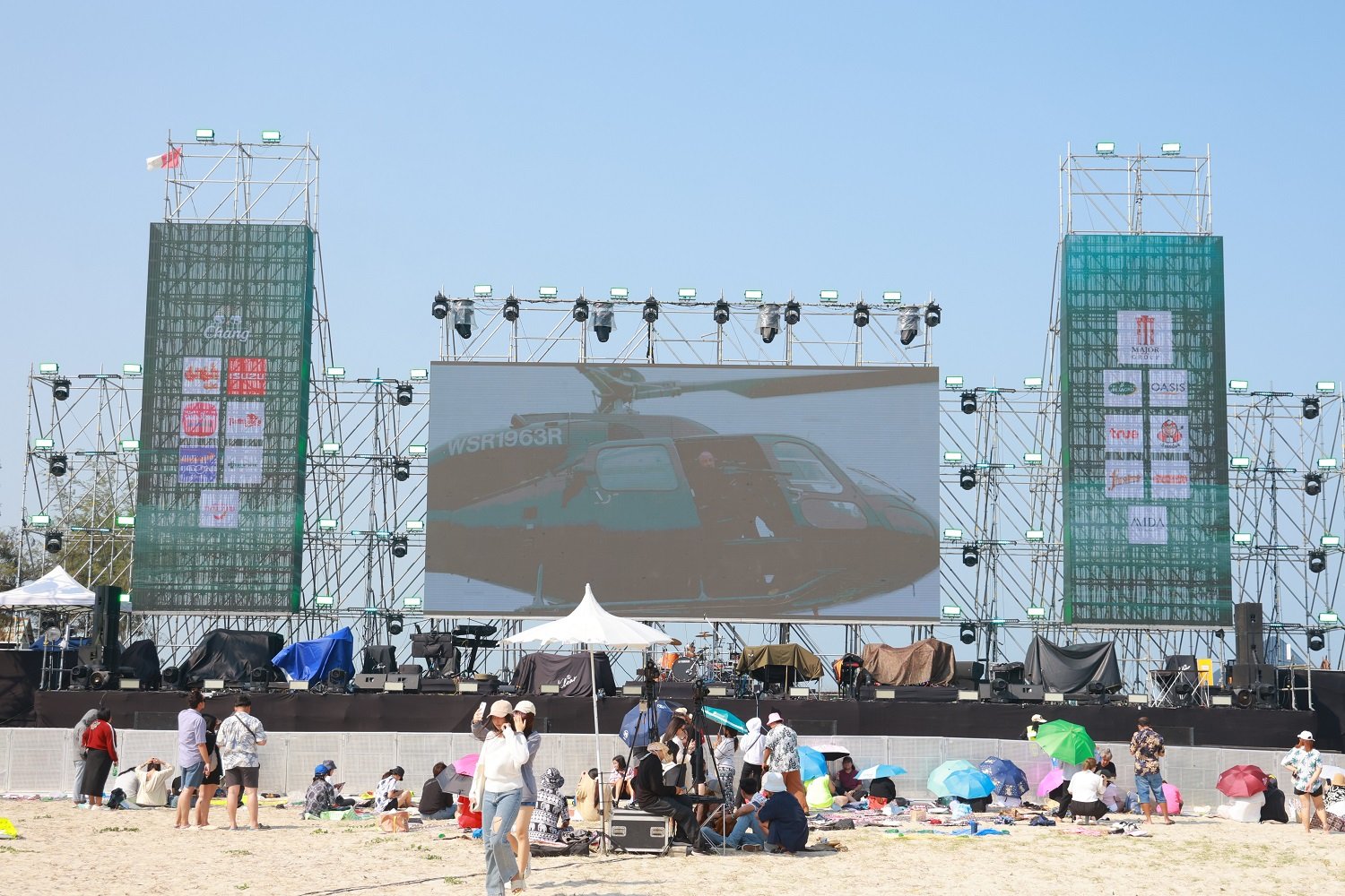  ยกก๊วนดูหนัง ยกแก๊งเต้นสุดตัว “Movie On The Beach ครั้งที่ 9” ตอน...ยกเพื่อนขึ้นบก