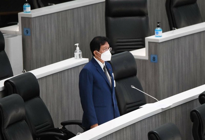 “สว. อนุสิษฐ” ตั้งรัฐบาลต้องคำนึงถึงประโยชน์ประชาชนและประเทศ ชี้ “พรรคก้าวไกล” จะเป็นฝ่ายค้านได้ดี