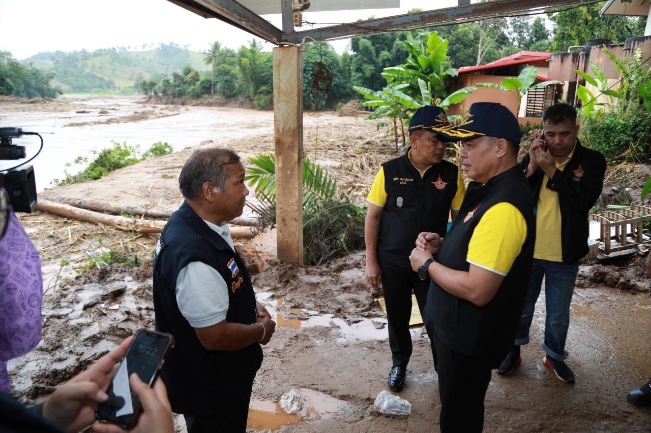 อธิบดีฝนหลวงฯ ลงพื้นที่ติดตามการช่วยเหลือพื้นที่ประสบอุทกภัย อ.เวียงป่าเป้า จ.เชียงราย