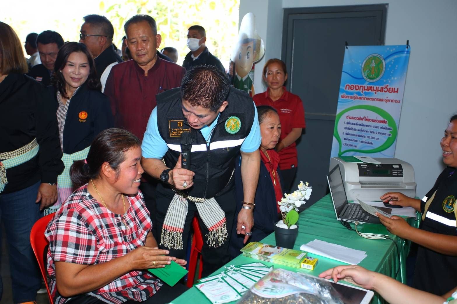 รัฐมนตรีเกษตรฯ ส่งเสริมการผลิตเมล็ดพันธุ์ข้าวคุณภาพดี เพิ่มผลผลิต สร้างรายได้อย่างยั่งยืน