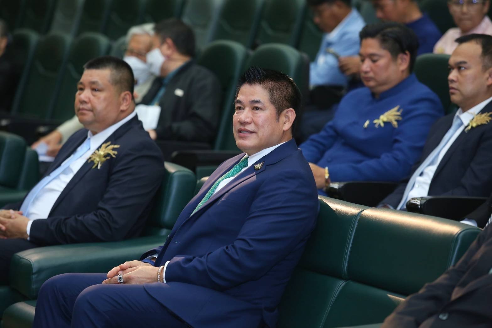 "ธรรมนัส" หนุนกรมการข้าวยกระดับการวิจัยและผลิตเมล็ดพันธุ์คุณภาพ