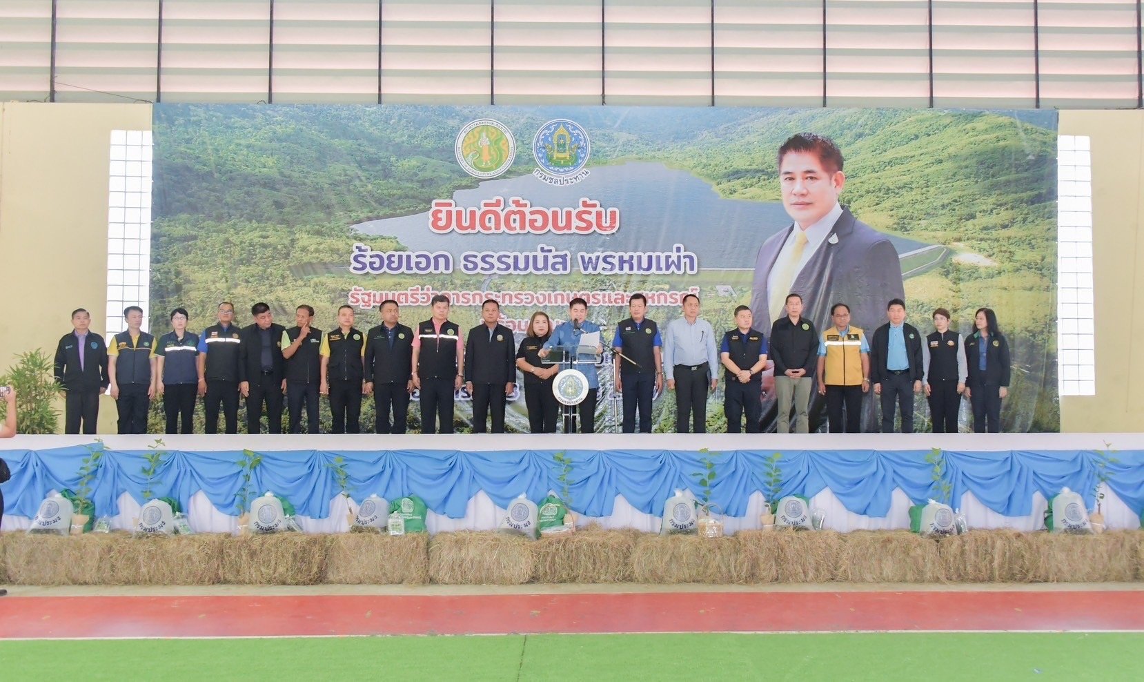 รมว.กษ. ลงพื้นที่ตรวจราชการ มุ่งสร้างความมั่นคงด้านน้ำเมืองระนอง