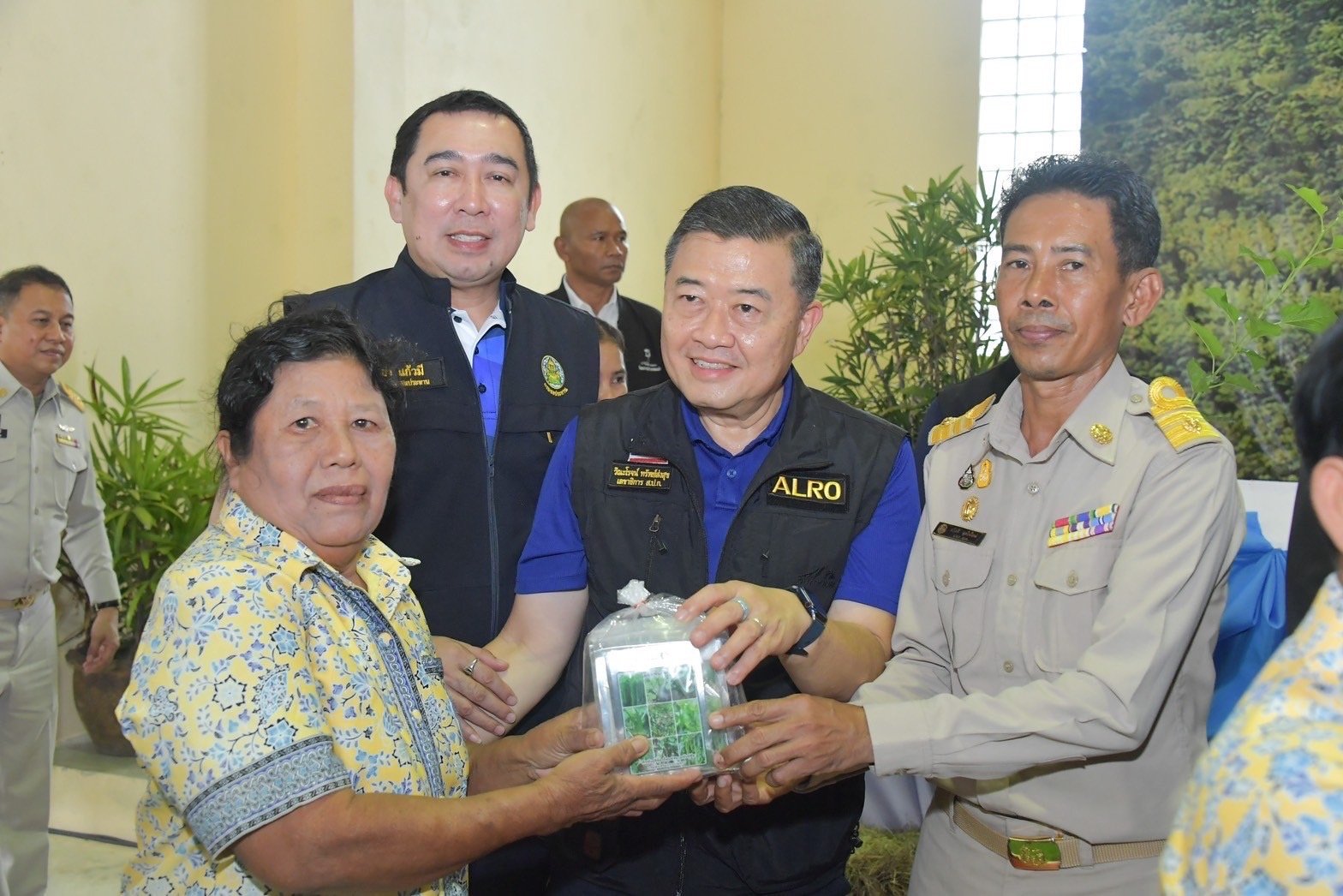 รมว.กษ. ลงพื้นที่ตรวจราชการ มุ่งสร้างความมั่นคงด้านน้ำเมืองระนอง