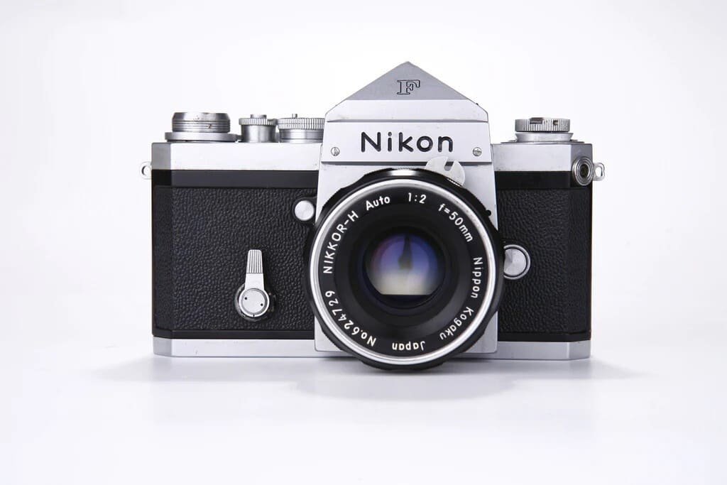 Nikon F