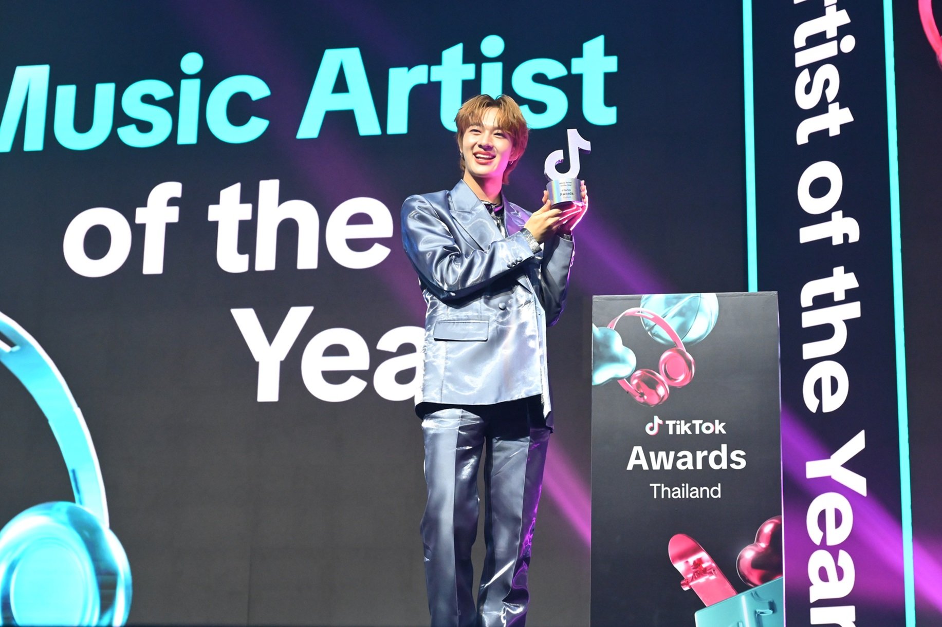 musicartistoftheyearnune