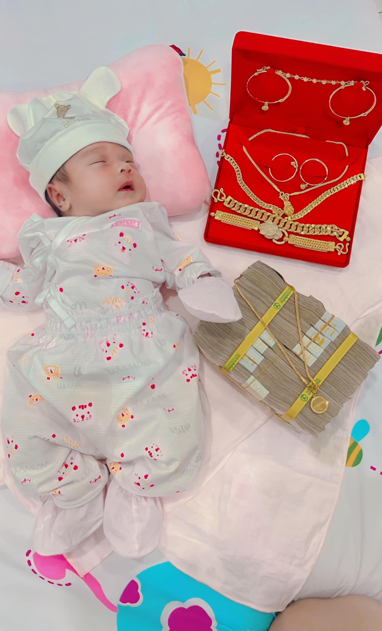 เจนนี่ ได้หมดถ้าสดชื่น ถูกหวยลูกสาวให้โชค เจนนี่ ได้หมดถ้าสดชื่น ถูกหวยลูกสาวให้โชค