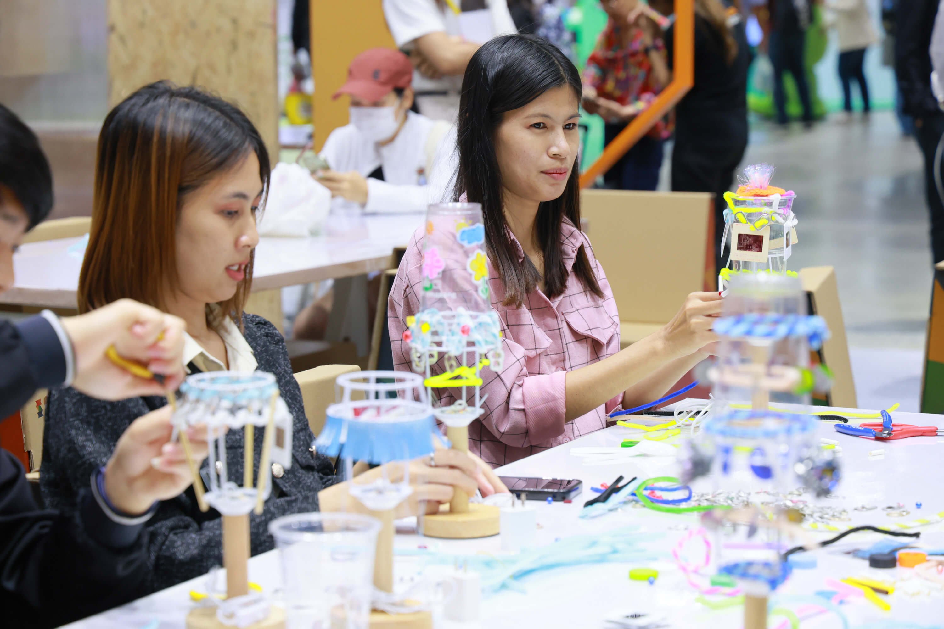 Upcycling เปลี่ยนขยะเป็นงานศิลปะ จุดประกายความคิดที่ SX IDEA LAB