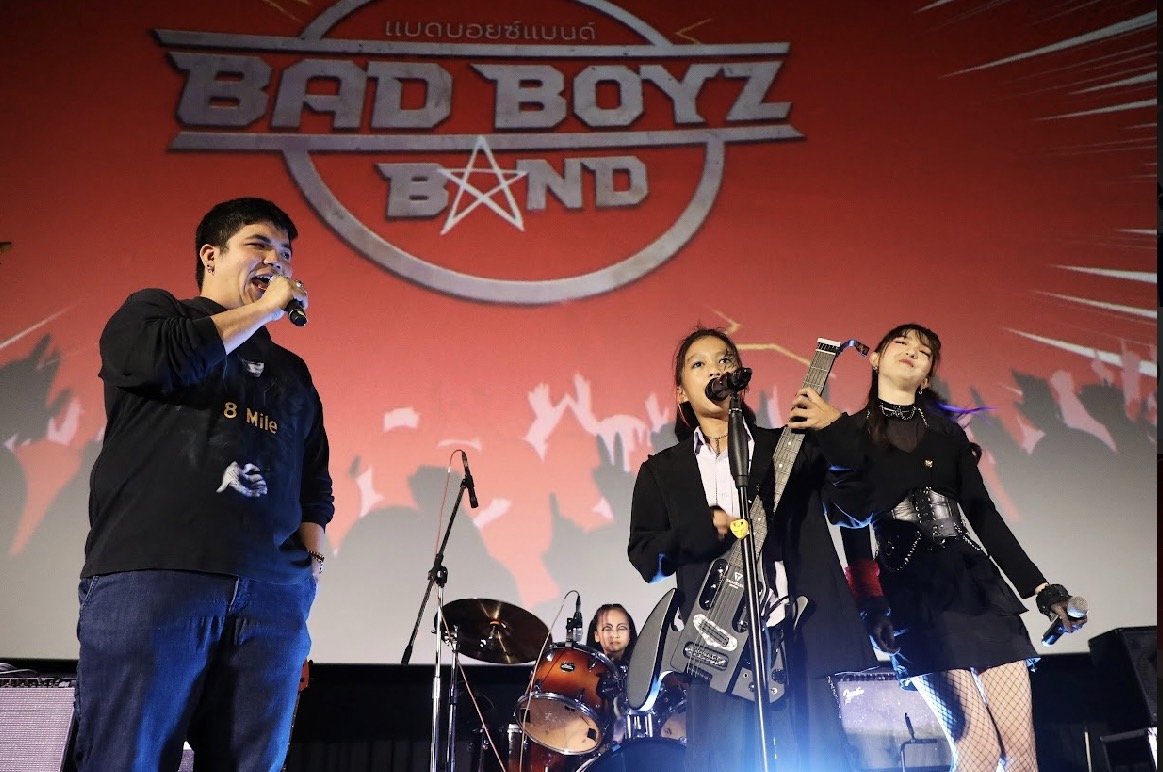 “ไรท์เตอร์ แลบ” จัดงานกาล่าพรีเมียร์ ภาพยนตร์ฟิลกู๊ด เรื่อง “BAD BOYZ BAND”