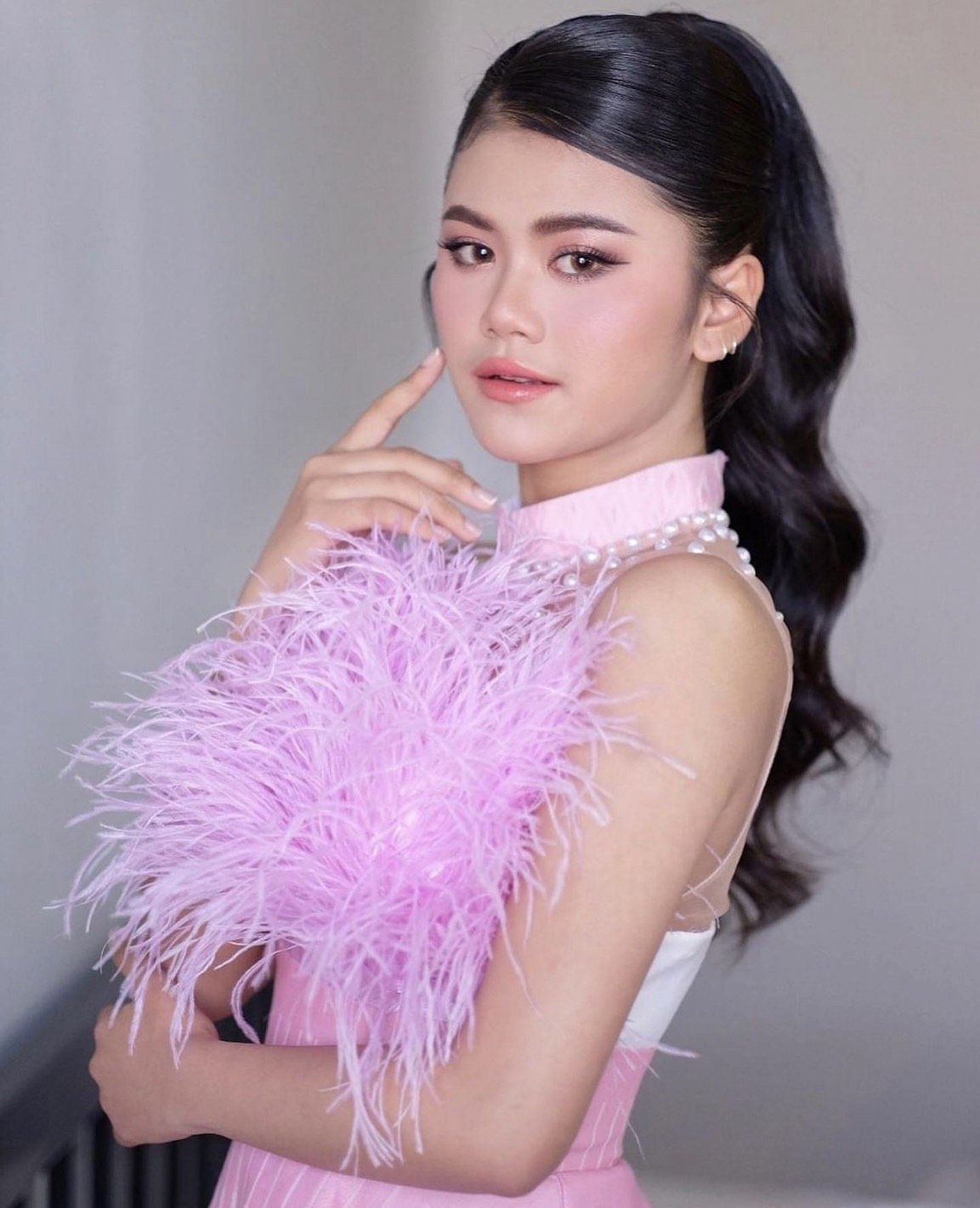 แอ้ม ชลธิชา 