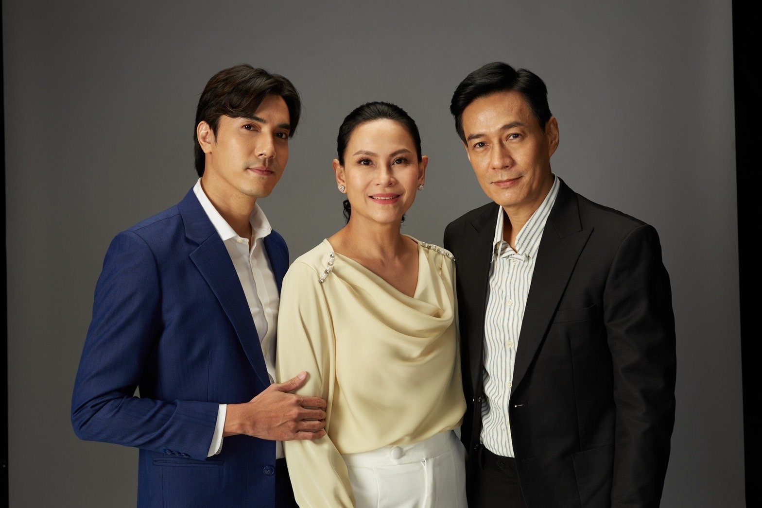 หลังคาใบบัว