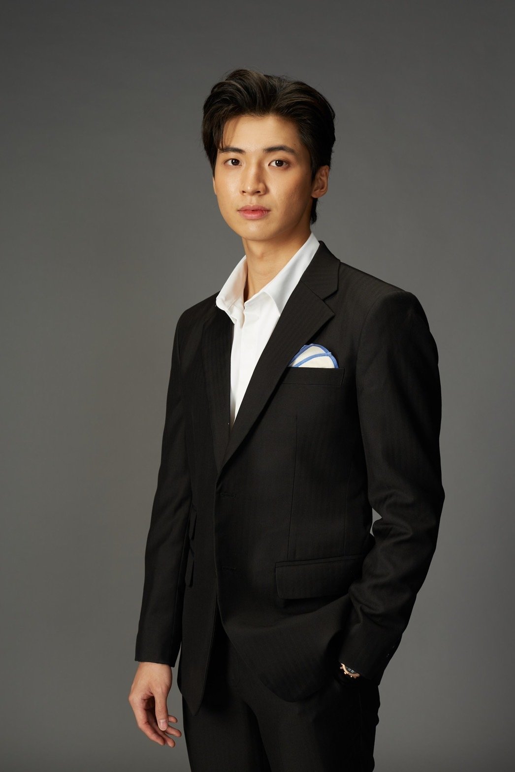 ปอนด์ พลวิชญ์